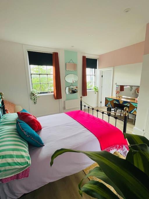 Colourful Apartment In Margate KENT Экстерьер фото