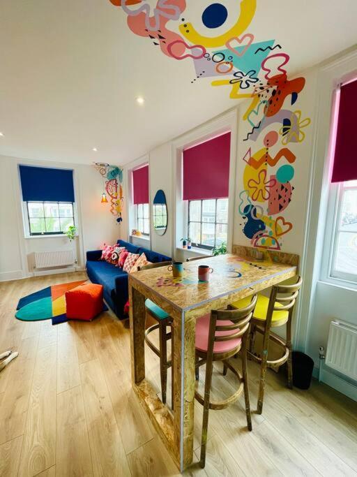 Colourful Apartment In Margate KENT Экстерьер фото
